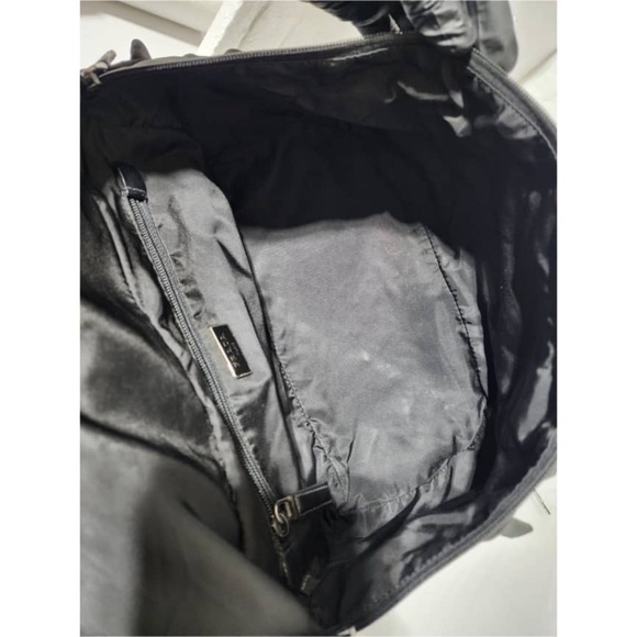 Authentic PRADA Nylon Tessuto Montagna Messenger Bag Black - Picture 14 of 15